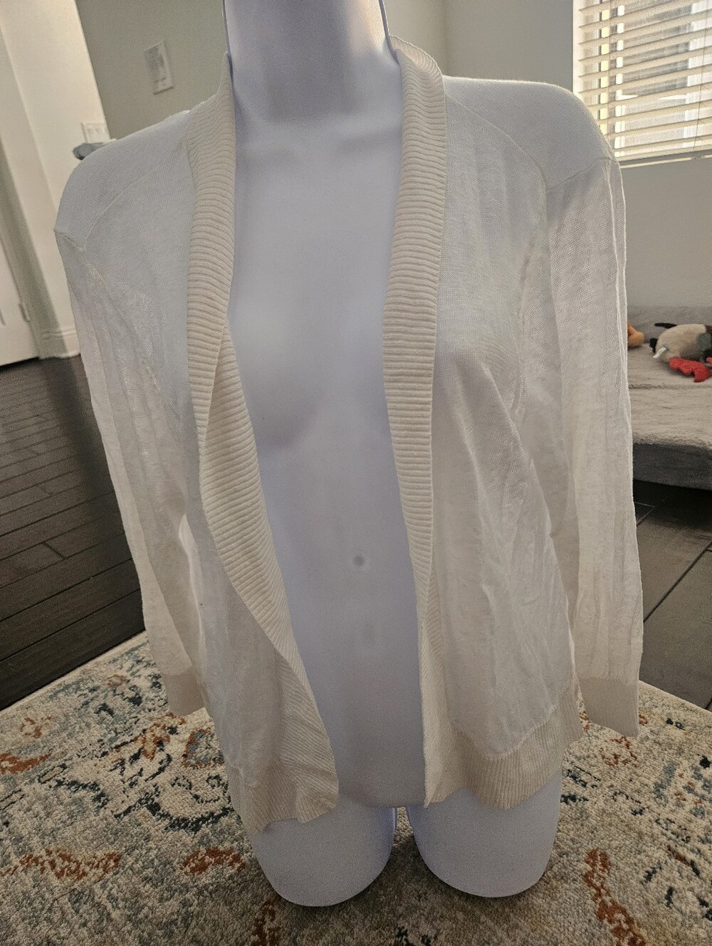 Tommy Bahama Women’s M Ivory Sheer Lightweight Open Front Cardigan Coastal